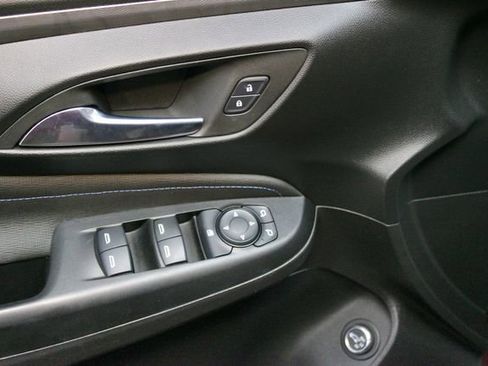 Used 2024 Buick Envista Sport Touring w/ Convenience II Package FWD image 16