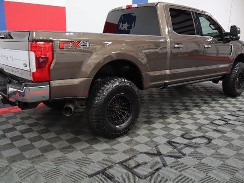 Used 2017 Ford F250 King Ranch w/ King Ranch Ultimate Package AWD/4WD image 25