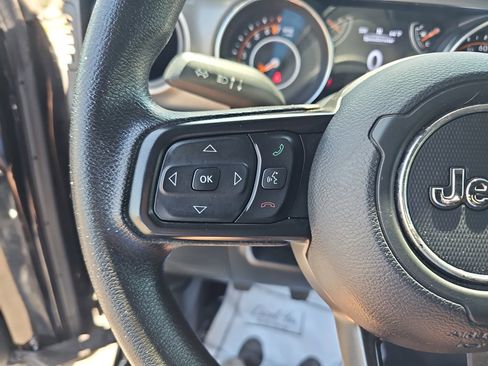 Used 2022 Jeep Gladiator Sport image 17