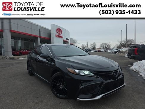 Used 2023 Toyota Camry XSE image 1