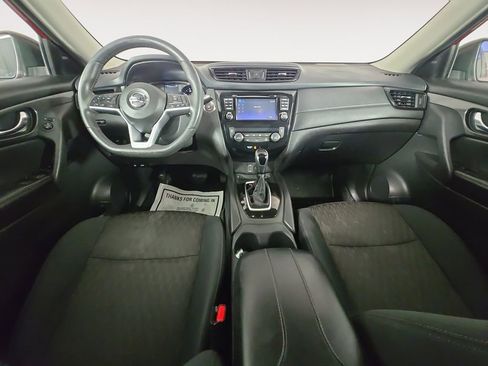 Used 2017 Nissan Rogue SV image 10