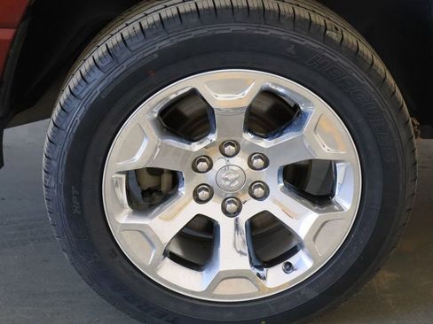 Used 2022 RAM 1500 Big Horn AWD/4WD image 30