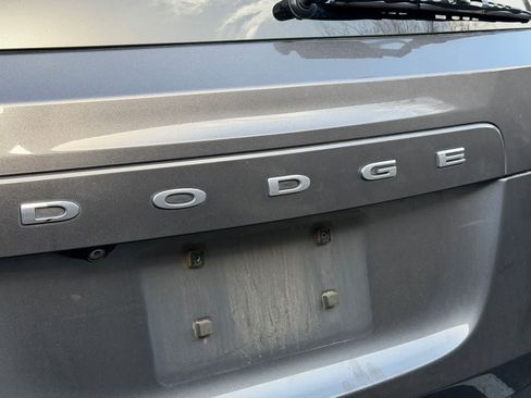 Used 2018 Dodge Grand Caravan SE FWD image 17