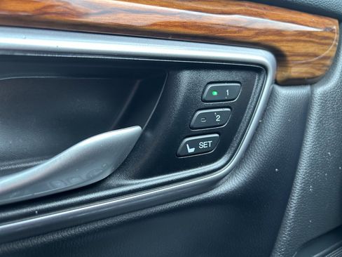 Used 2018 Honda CR-V EX-L image 18