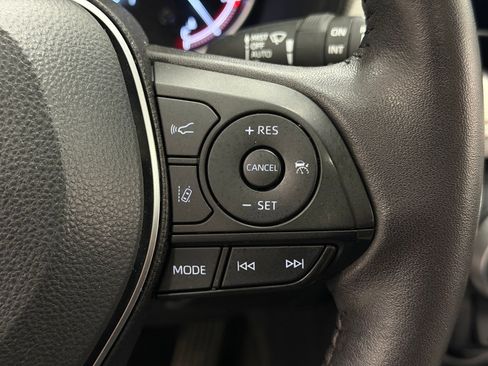 Used 2023 Toyota RAV4 XLE w/ Convenience Package image 25