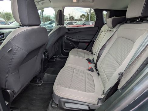 Used 2022 Ford Escape SE w/ SE Sport Appearance Package image 14