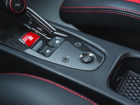 Used 2015 Ferrari 458 Speciale Coupe RWD image 54