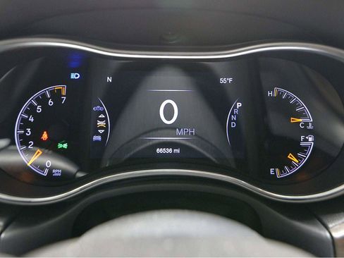 Used 2017 Jeep Grand Cherokee Limited image 12