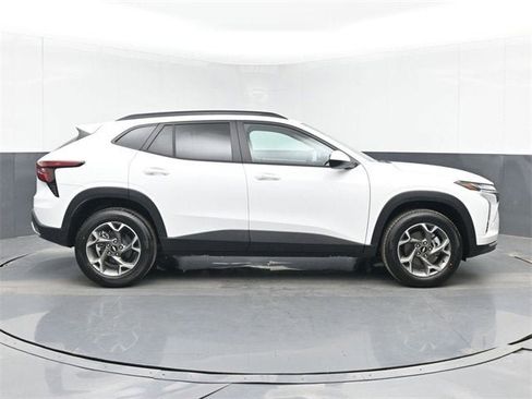 New 2026 Chevrolet Trax LT image 15