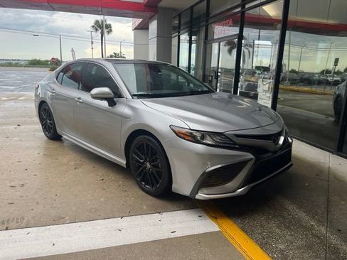 Used 2021 Toyota Camry XSE w/ Navigation Package FWD image 2