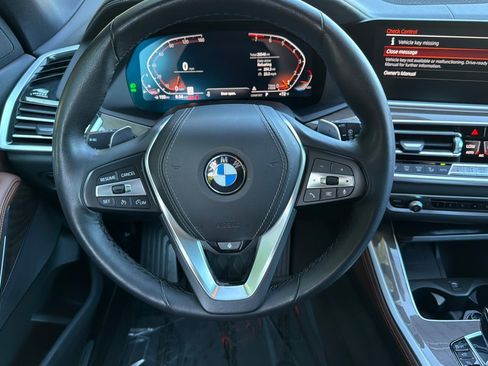 Used 2023 BMW X5 xDrive40i w/ Parking Assistance Package AWD/4WD image 18