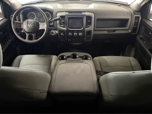 Used 2018 RAM 2500 Tradesman w/ Chrome Appearance Group AWD/4WD image 16