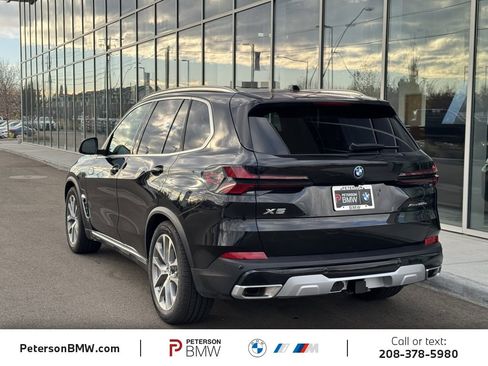 New 2026 BMW X5 xDrive50e image 4