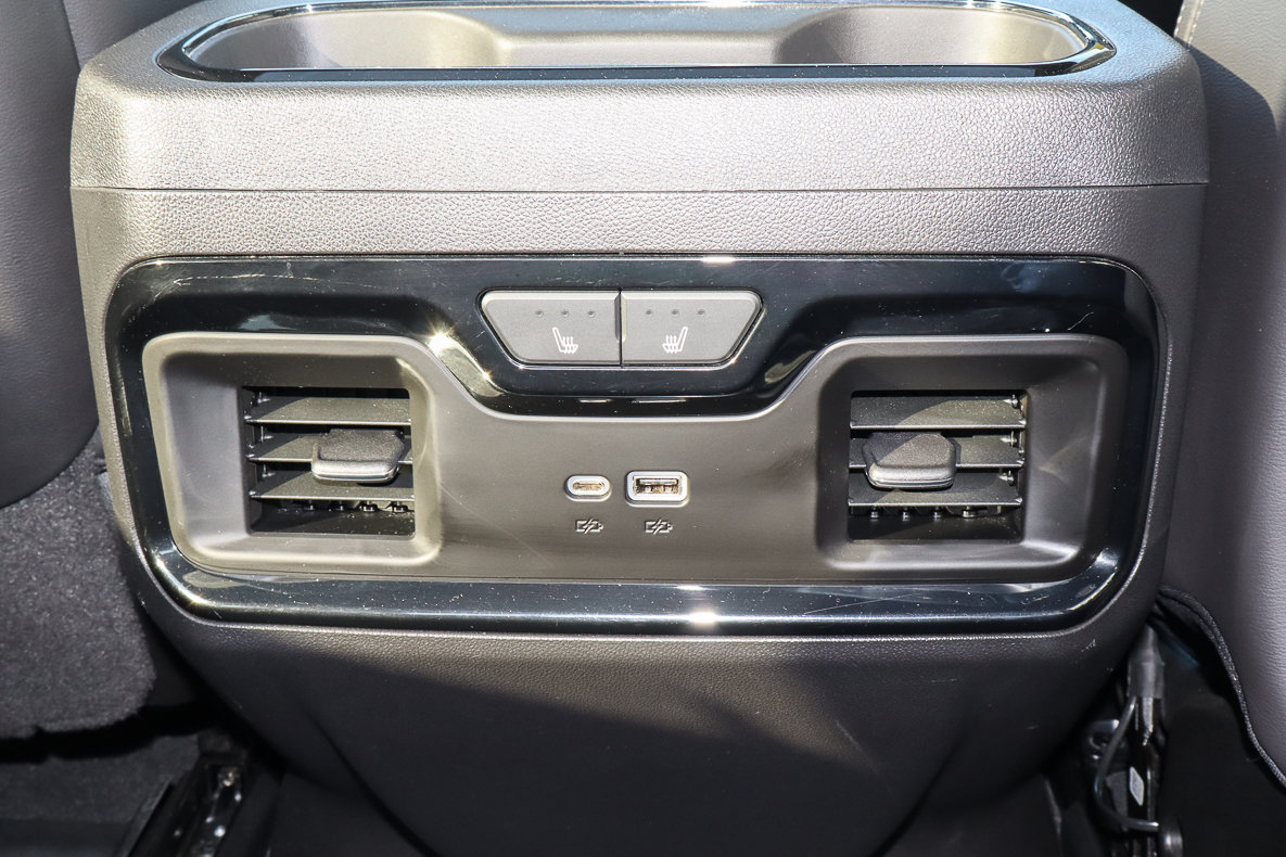 Used 2023 GMC Sierra 1500 AT4X w/ AT4X AEV Edition AWD/4WD image 27
