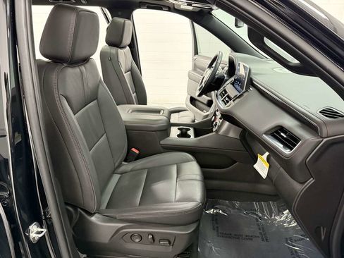 Used 2022 Chevrolet Tahoe RST w/ Luxury Package image 19