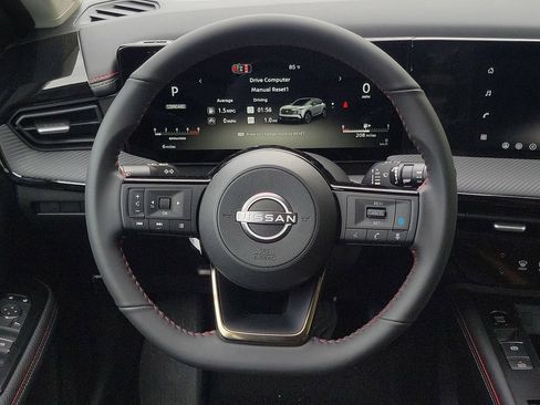 New 2026 Nissan Kicks SR FWD image 18