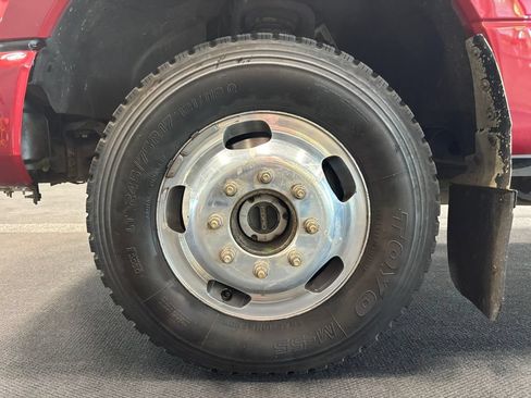 Used 2022 Ford F350 Platinum AWD/4WD image 11