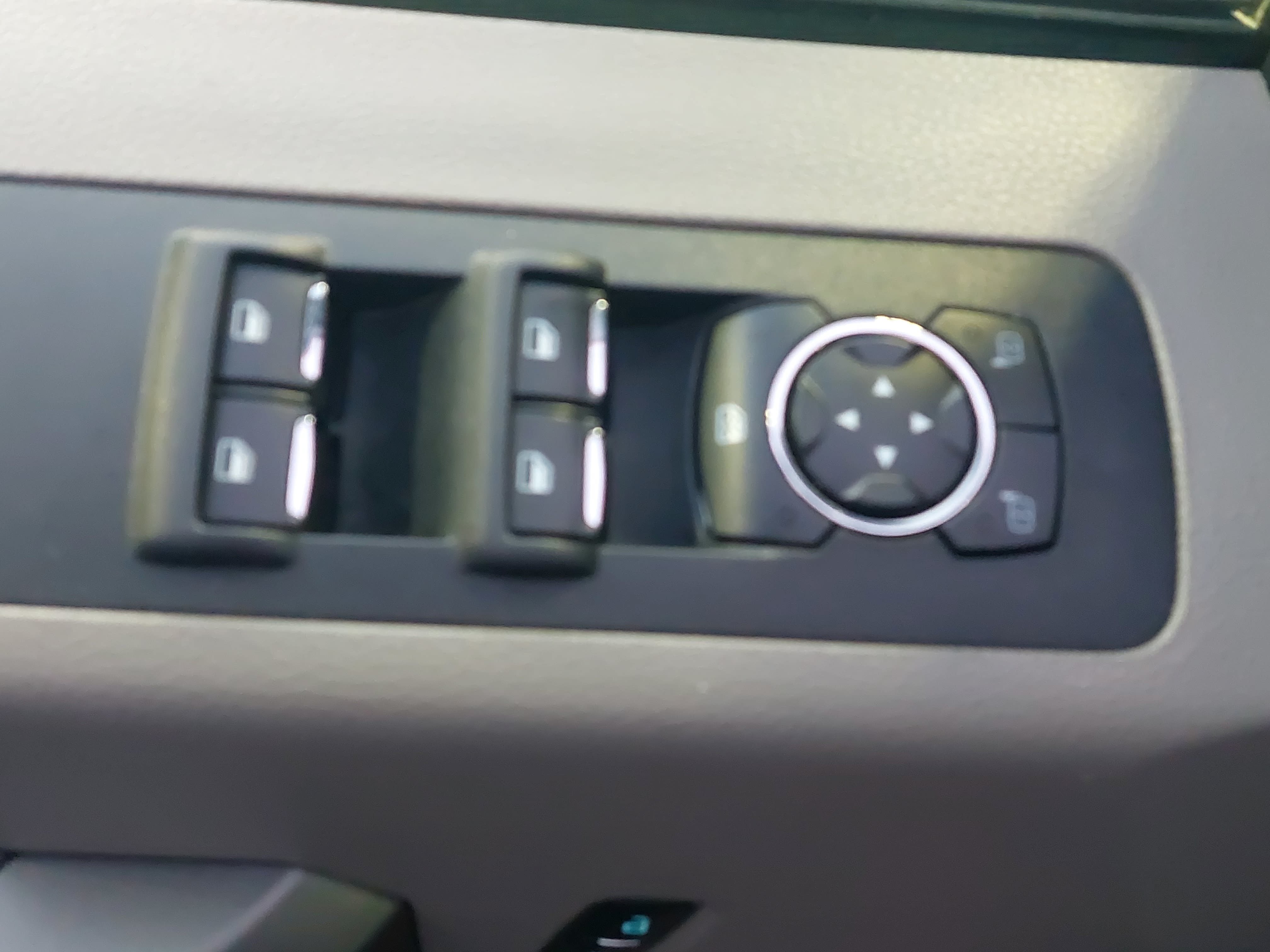 Used 2016 Ford F150 XLT AWD/4WD image 28