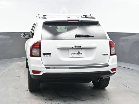 Used 2017 Jeep Compass High Altitude AWD/4WD image 5