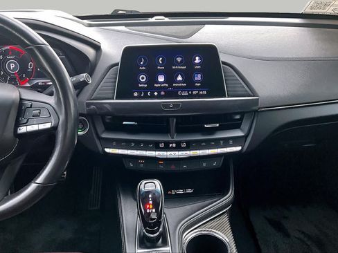Used 2022 Cadillac CT4 V w/ Technology Package RWD image 7
