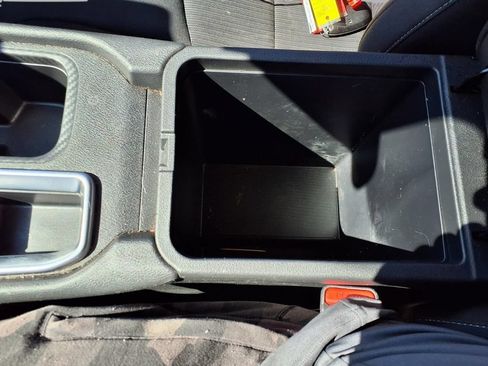 Used 2024 Nissan Sentra SV FWD image 12
