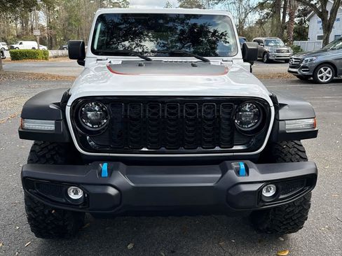 Used 2024 Jeep Wrangler Unlimited image 8