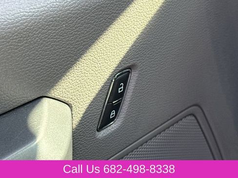 Used 2018 Ford F150 XLT w/ Equipment Group 302A Luxury AWD/4WD image 17