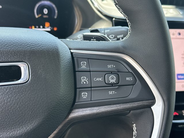 New 2026 Jeep Grand Cherokee Altitude RWD image 24