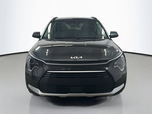 Used 2024 Kia Niro EX FWD image 2