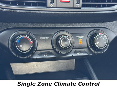 Used 2024 Kia Forte LXS image 10