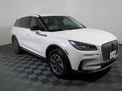 Used 2024 Lincoln Corsair FWD w/ Equipment Group 101A image 1