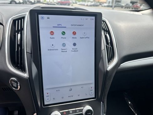 Certified 2024 Ford Edge Titanium image 17