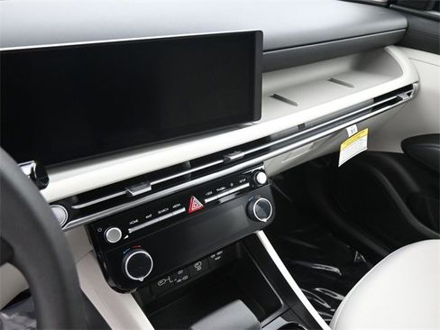 New 2026 Hyundai Tucson SEL image 19