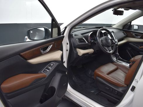Used 2022 Subaru Ascent Touring w/ Popular Package #2A image 9