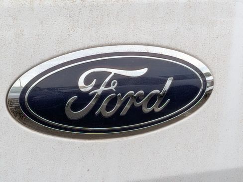Used 2019 Ford F150 XL w/ Equipment Group 101A Mid RWD image 18