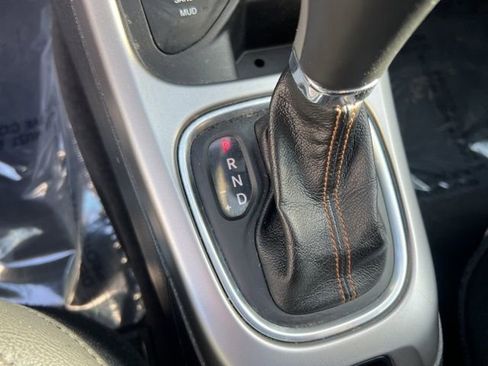 Used 2018 Jeep Compass Latitude w/ Popular Equipment Group image 33