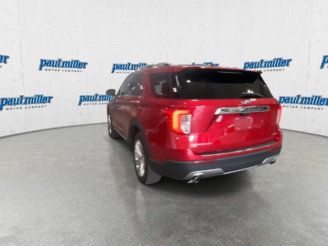 Used 2021 Ford Explorer Limited w/ Equipment Group 301A AWD/4WD image 9