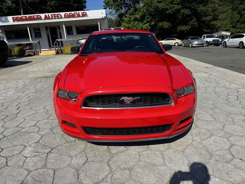 Used 2014 Ford Mustang Coupe RWD image 16