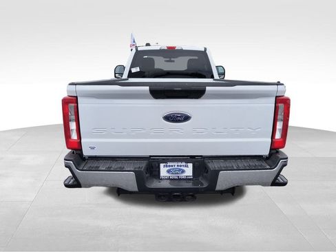 New 2025 Ford F250 XLT image 9