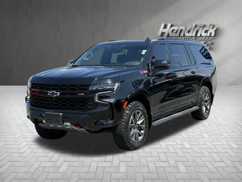 Used 2023 Chevrolet Suburban Z71 w/ Z71 Off-Road Package AWD/4WD image 5