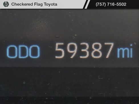 Used 2022 Toyota RAV4 XLE image 13