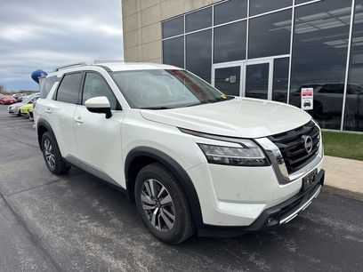 Certified 2022 Nissan Pathfinder SL