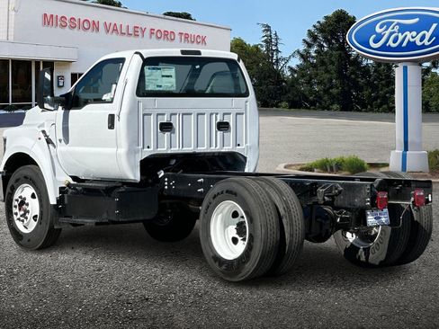 New 2027 Ford F650 2WD Regular Cab Super Duty image 6