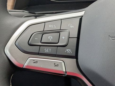 New 2026 Volkswagen Atlas SE image 18