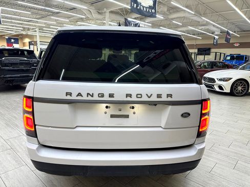 Used 2019 Land Rover Range Rover image 10