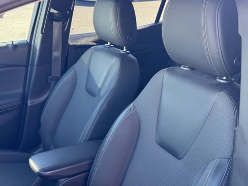 Used 2023 Buick Encore GX Select w/ Sport Touring Package image 19