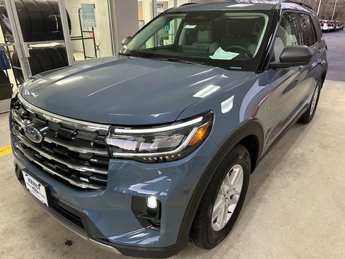 New 2026 Ford Explorer Active image 3