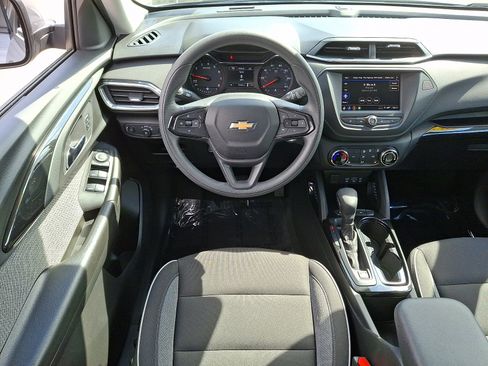 Certified 2023 Chevrolet TrailBlazer LT FWD image 11