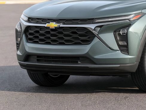 New 2026 Chevrolet Trax LT w/ Driver Confidence Package FWD image 6