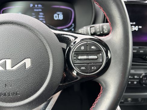 Certified 2023 Kia Soul GT-Line image 28